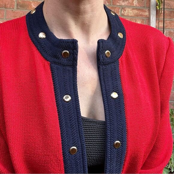 St. John Red Navy Zip Sweater Jacket Sz 2 Santana Knit Studded Preppy Office - Picture 3 of 13